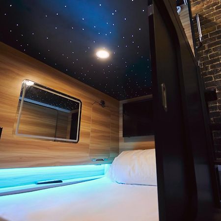 Pod Hotel Montréal Exteriör bild