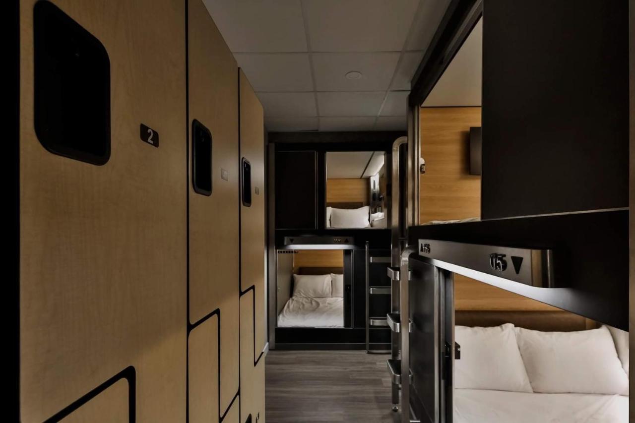 Pod Hotel Montréal Exteriör bild