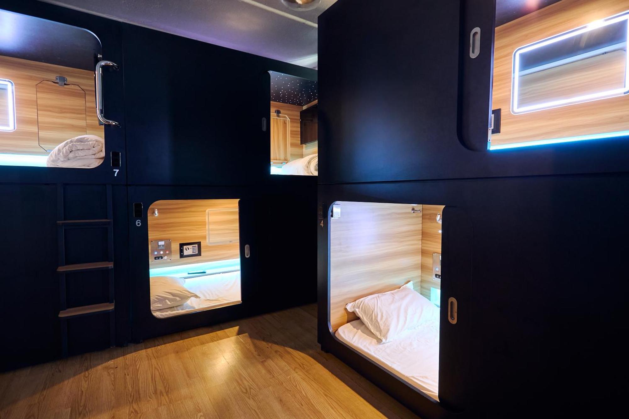 Pod Hotel Montréal Exteriör bild